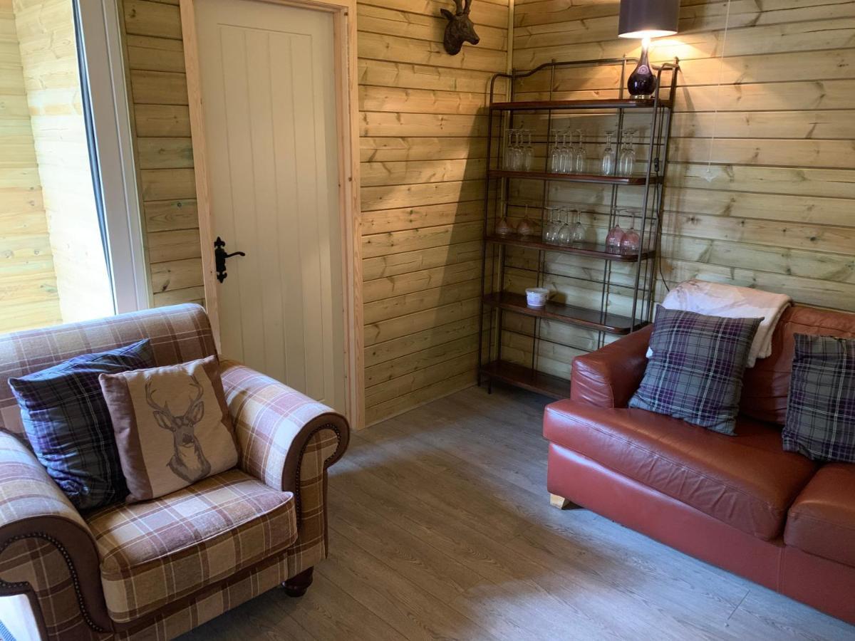 Bedrock Lodge Winterbourne Dış mekan fotoğraf