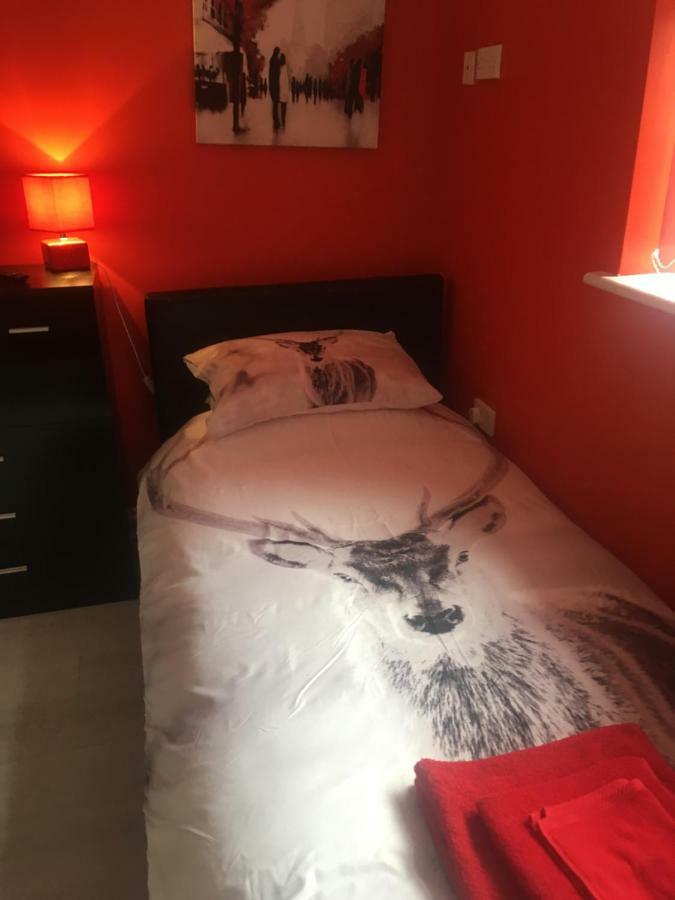 Bedrock Lodge Winterbourne Dış mekan fotoğraf