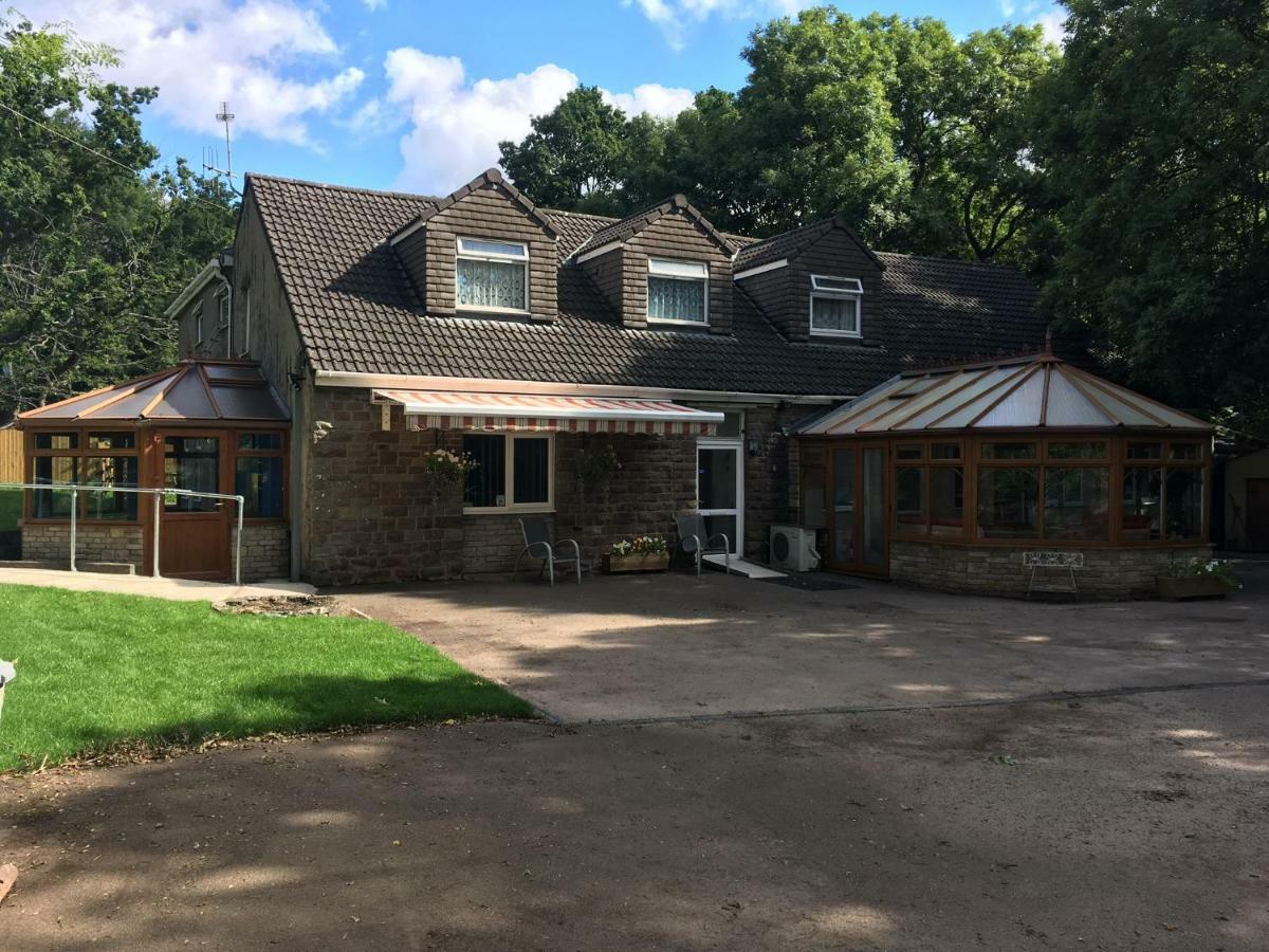 Bedrock Lodge Winterbourne Dış mekan fotoğraf